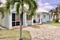 St-Lucia-Homes-Bon-019-front-2-850x570